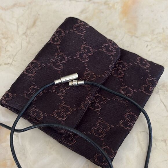 Gucci 925 Sterling Silver Capricorn Dog Tag Leather Cord Unisex Necklace in Box - Picture 5 of 7